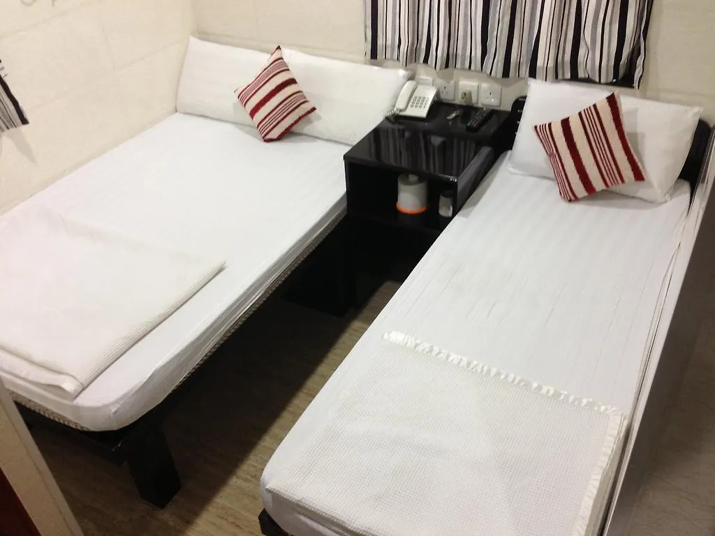 Shanghai Hostel Hk Hong Kong China